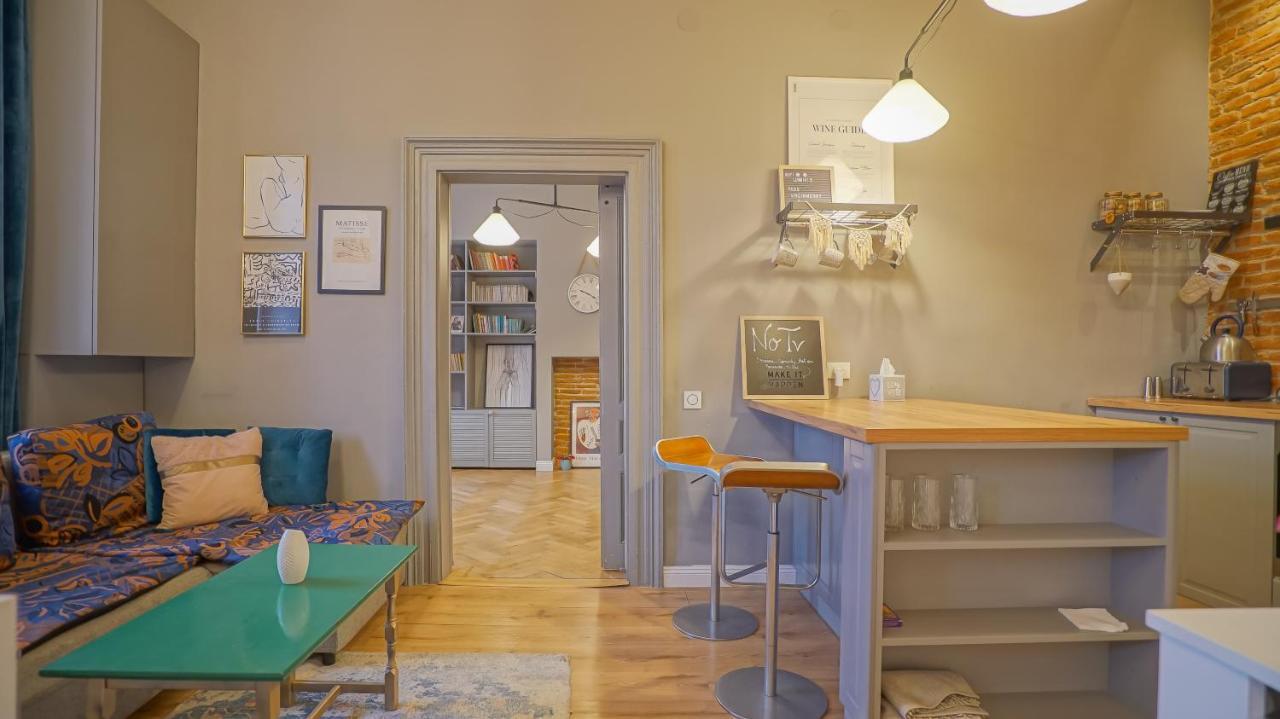 Appartement Coroni Republic Apart à Braşov Extérieur photo